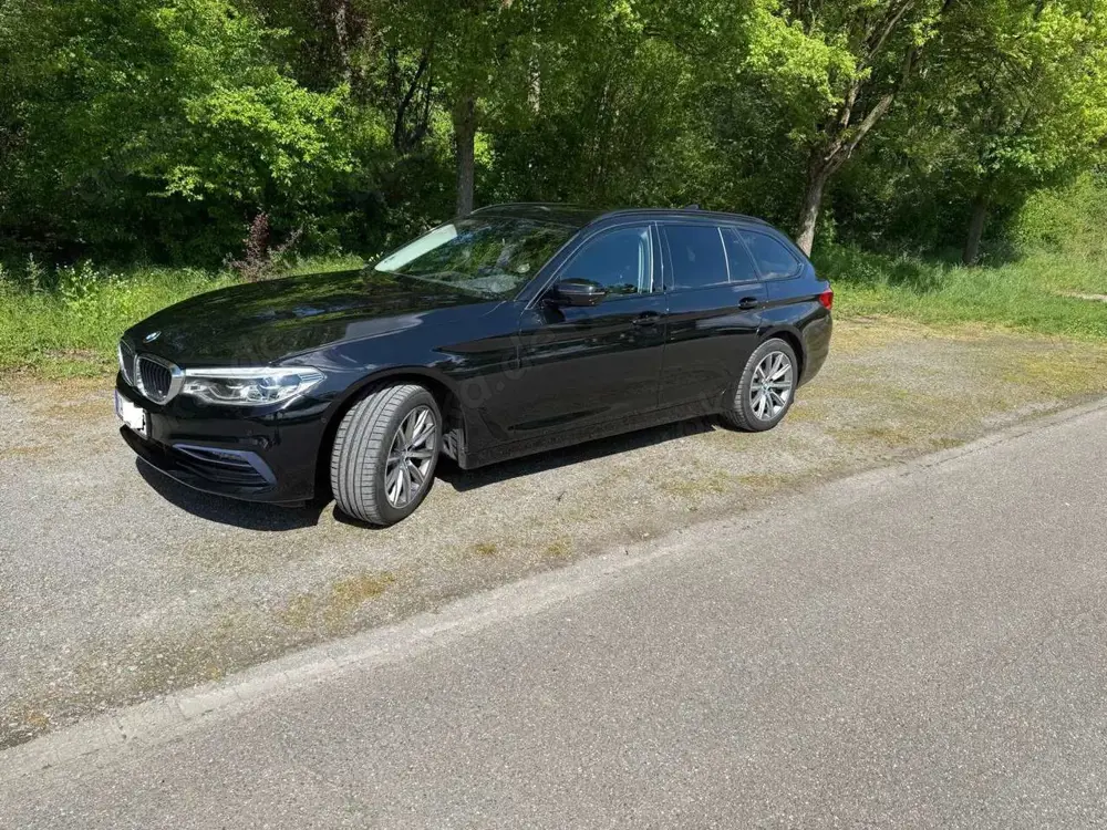 BMW 520 520d xDrive Sport Line, Head Up, 360° Surround