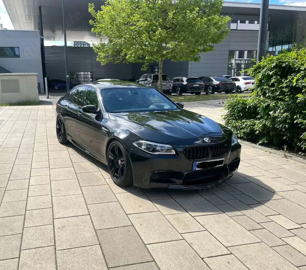 BMW M5 DKG