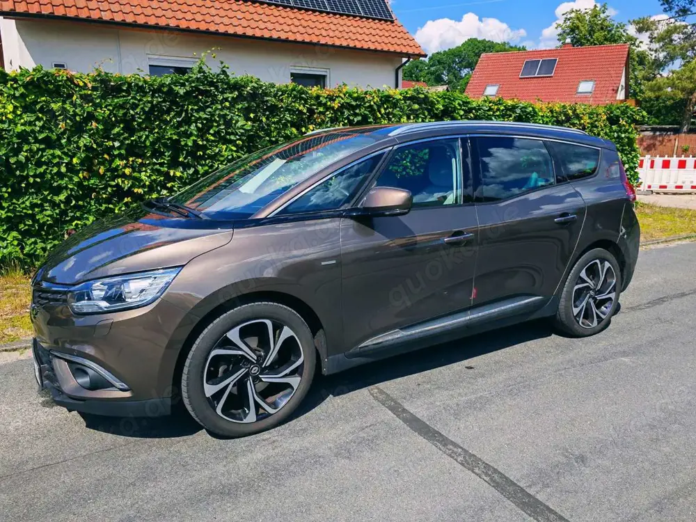 Renault Grand Scenic BOSE/7 Sitz /Tüv/Bremsen Neu/ Panorama/MassageSitz
