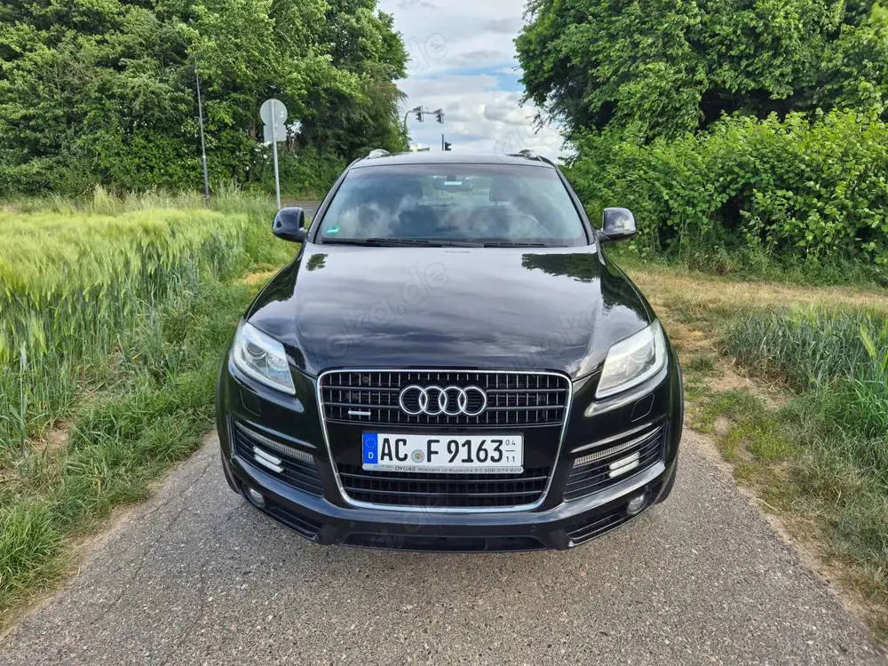 Audi Q7 ZWEI JAHRE TÜV 4.2 TDI DPF quattro tiptronic