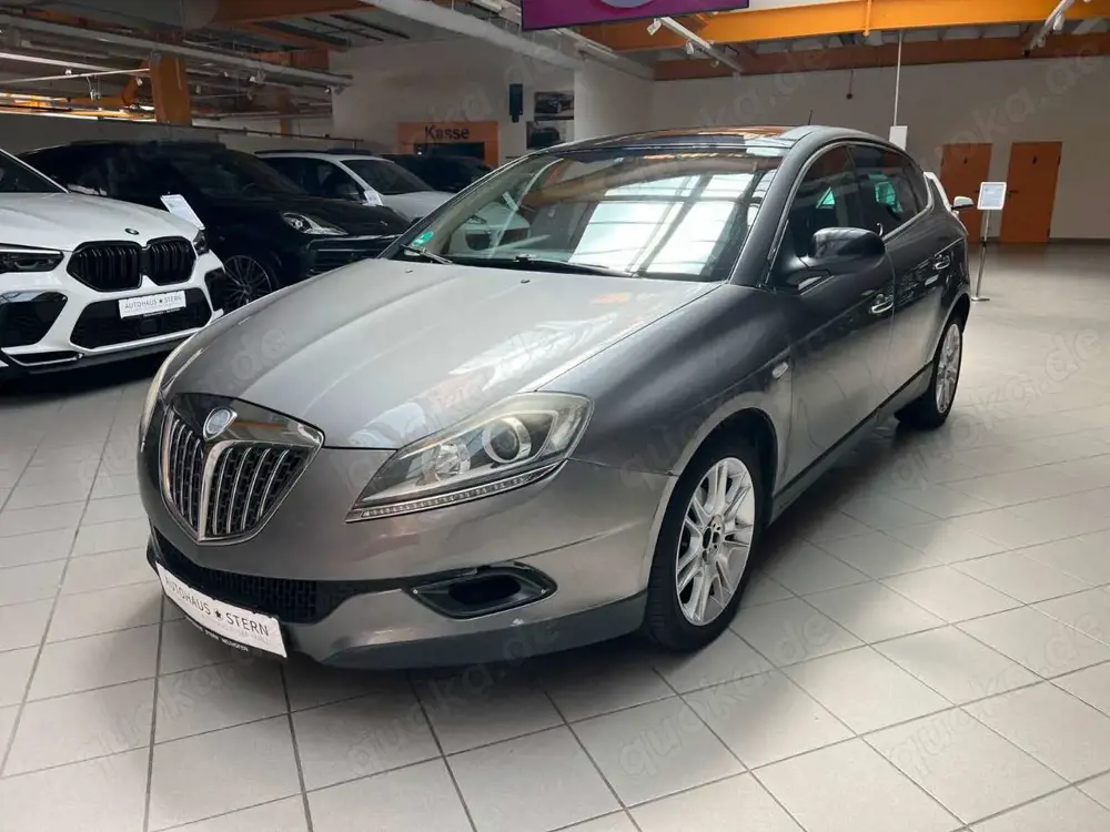 Lancia Delta Platino|PDC|Klima|Navi|Vollleder|Panorama