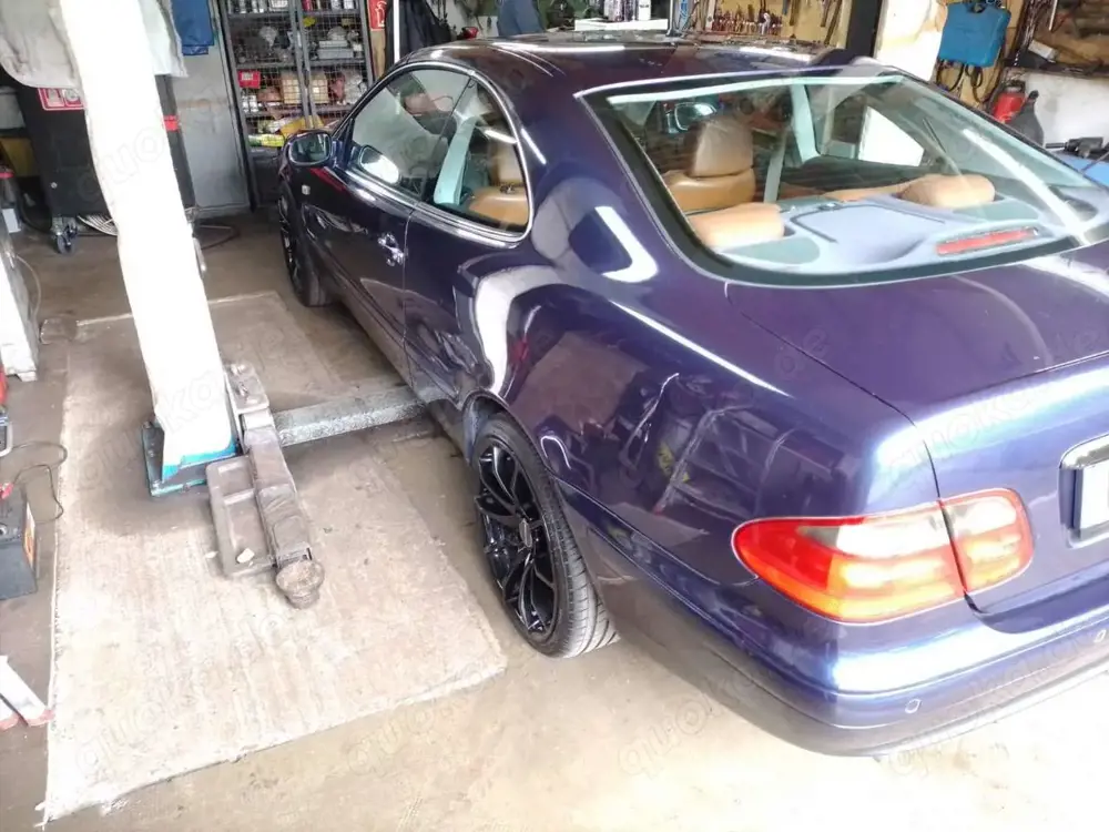 Mercedes-Benz CLK 230 Coupe Kompressor Elegance