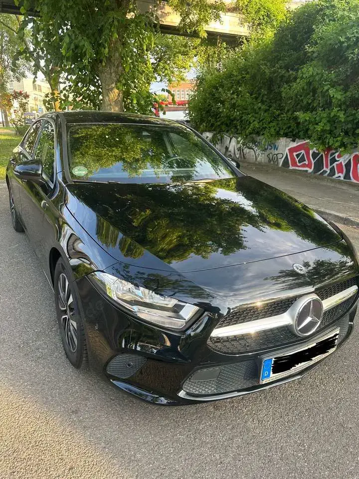 Mercedes-Benz A 180 A 180 (177.184)