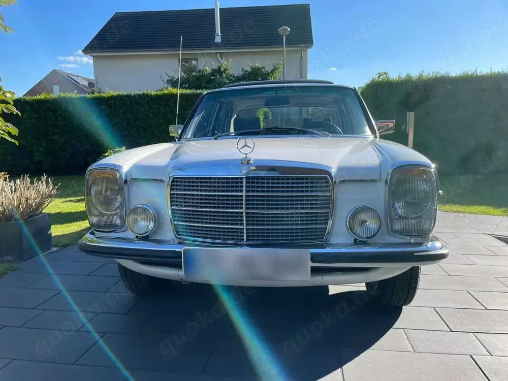 Mercedes-Benz 280 E