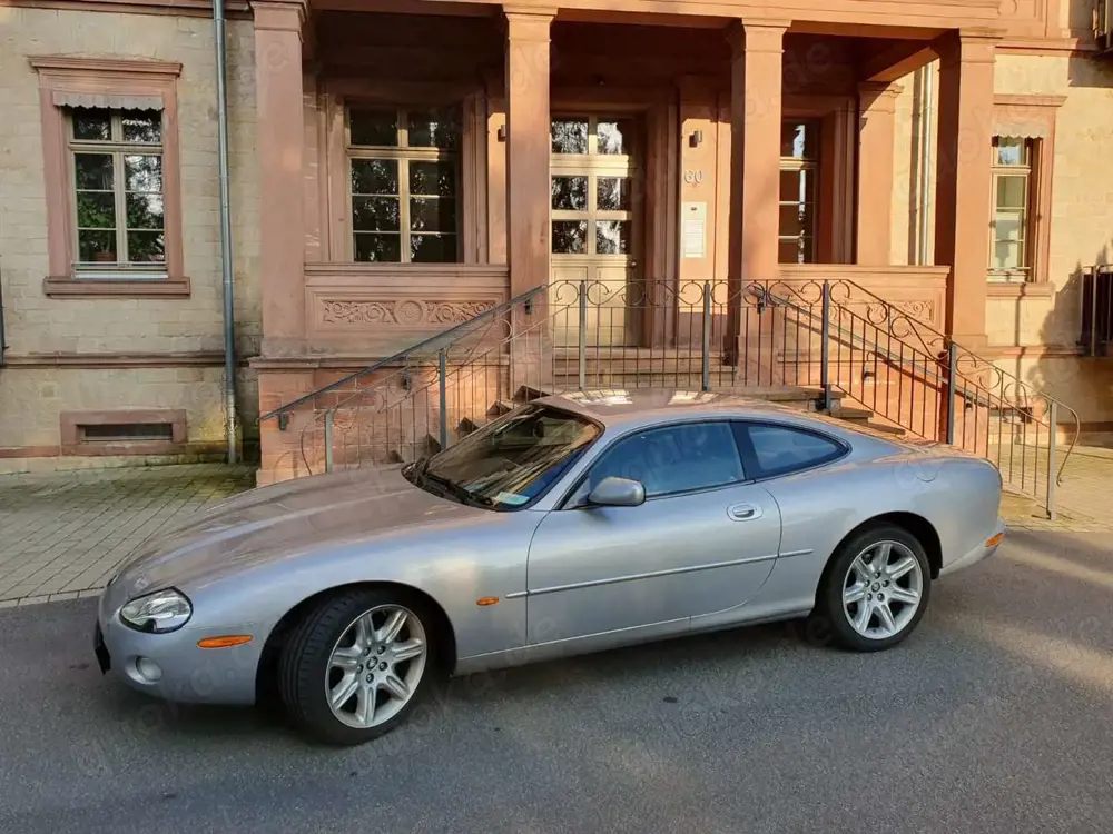 Jaguar XK8 XK8 Coupe