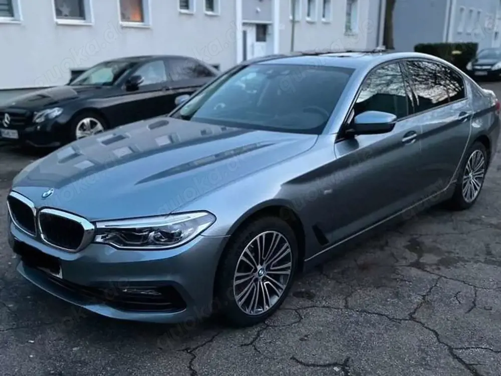 BMW 530 d G30 xDrive Sport Line Head-Up Display HiFi