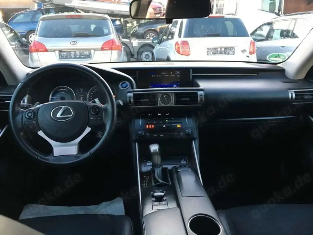 Lexus IS 300 IS 300h