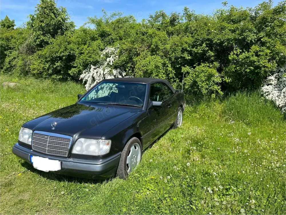 Mercedes-Benz E 220 W124