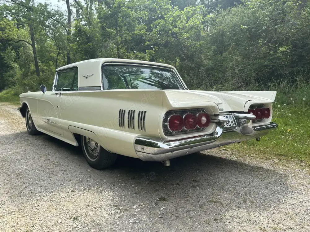 Ford Thunderbird