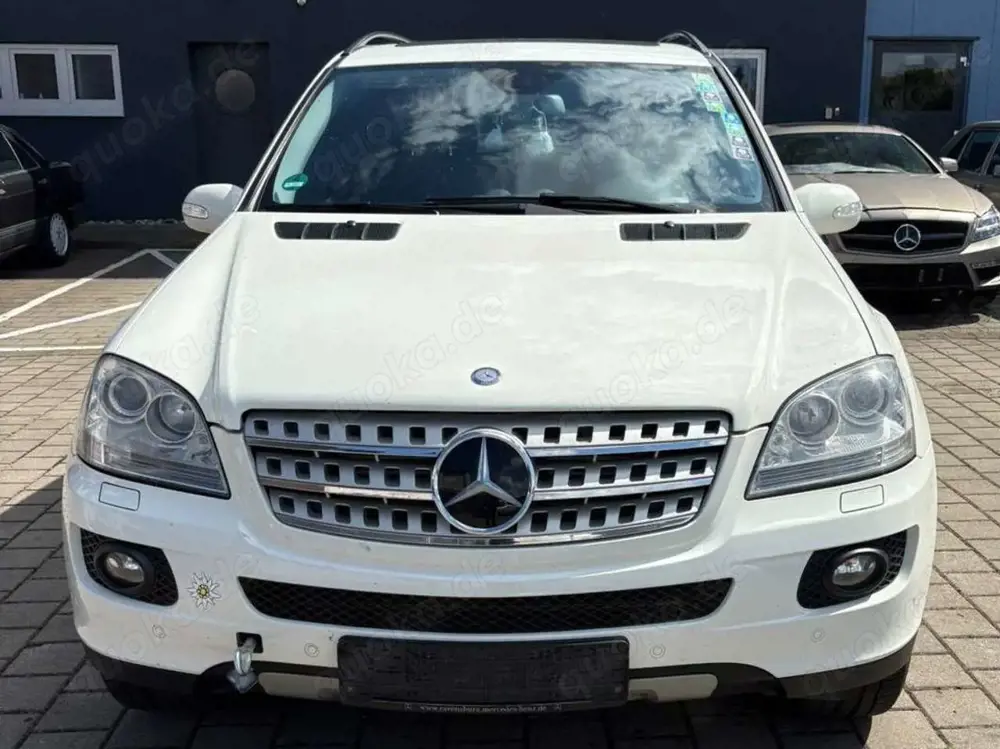 Mercedes-Benz ML 320