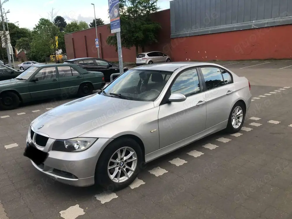 BMW 318 E90 TÜV NEU