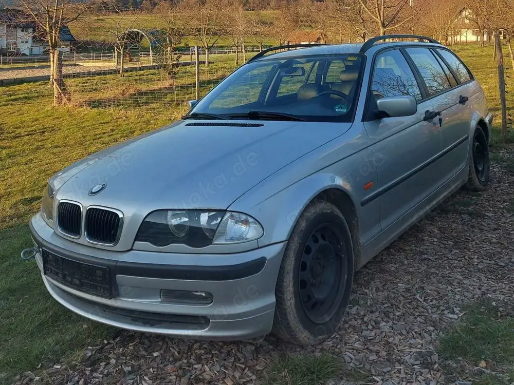 BMW 320