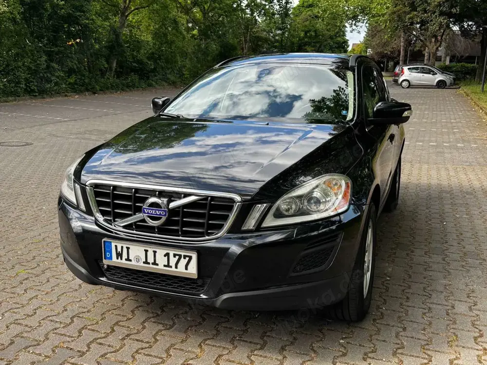 Volvo XC60 XC60 D3 Momentum Navi, Klimaautomatik
