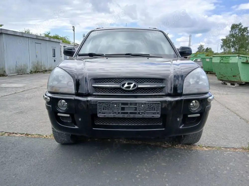 Hyundai TUCSON 2.7 V6 4WD GLS Automatik, 188 Tkm, Benziner