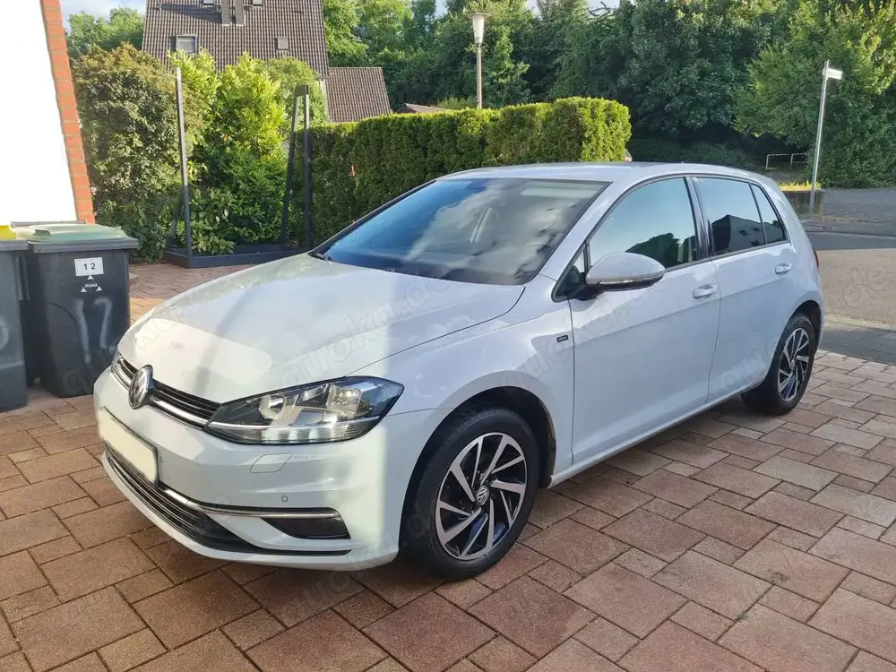 Volkswagen Golf Golf 7 Sitzheizung, Parksensoren, Navi, CarPlay