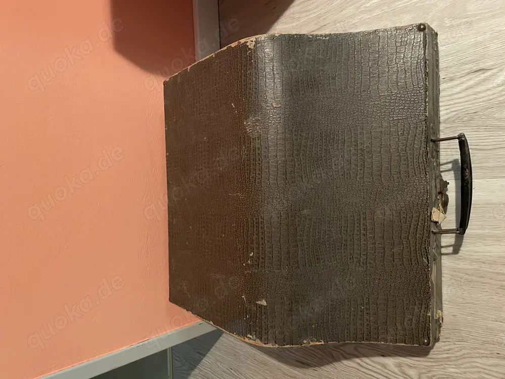 Akkordeonkoffer antik restaurierungbedürftig