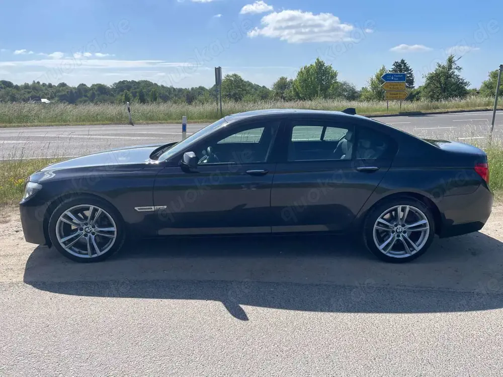 BMW 740 BMW 740d xDrive - Sportpaket - VOLL