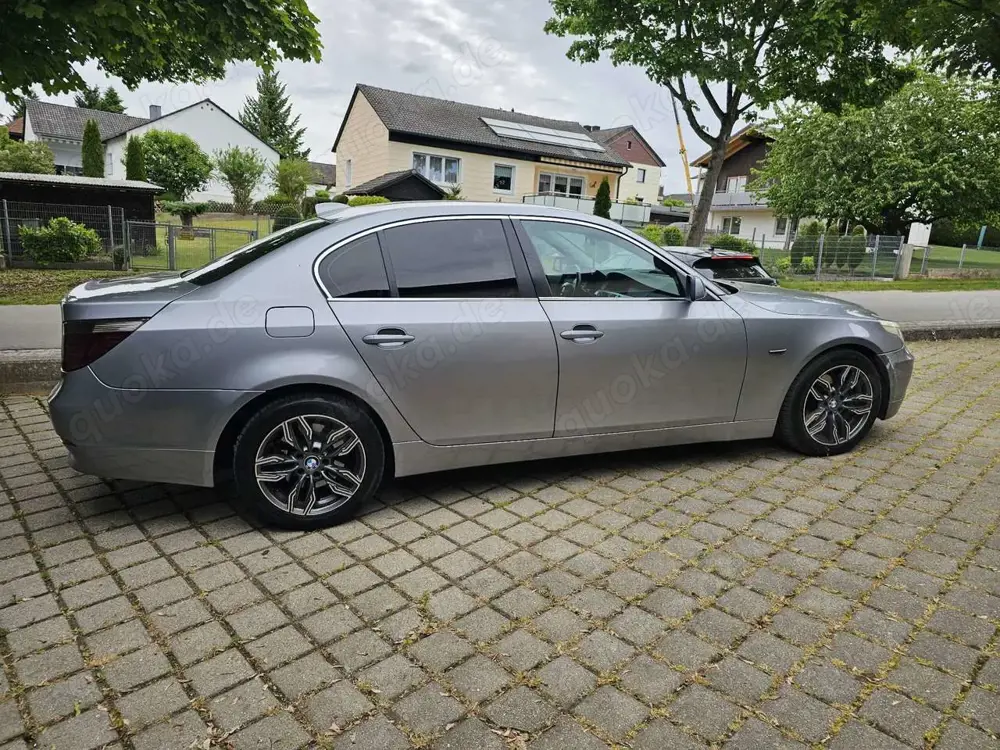 BMW 525