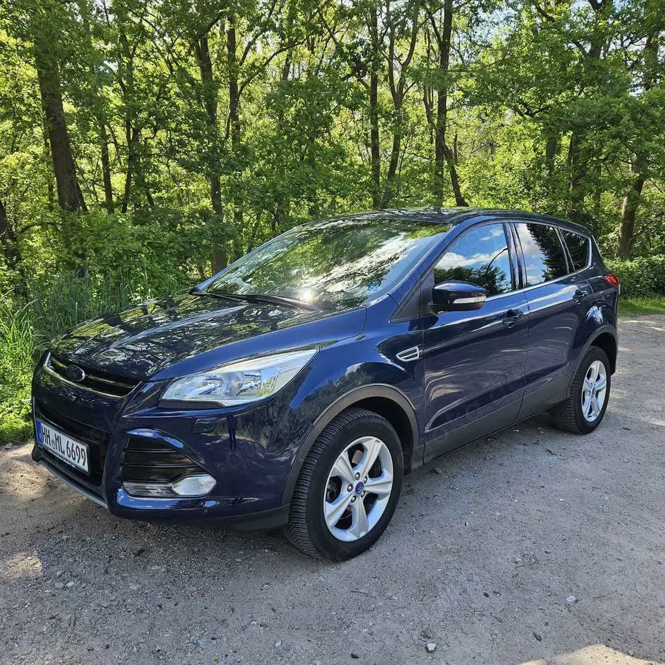 Ford Kuga 2.0 TDCi 4x4 Titanium Vollausstattung,AHK,Navi