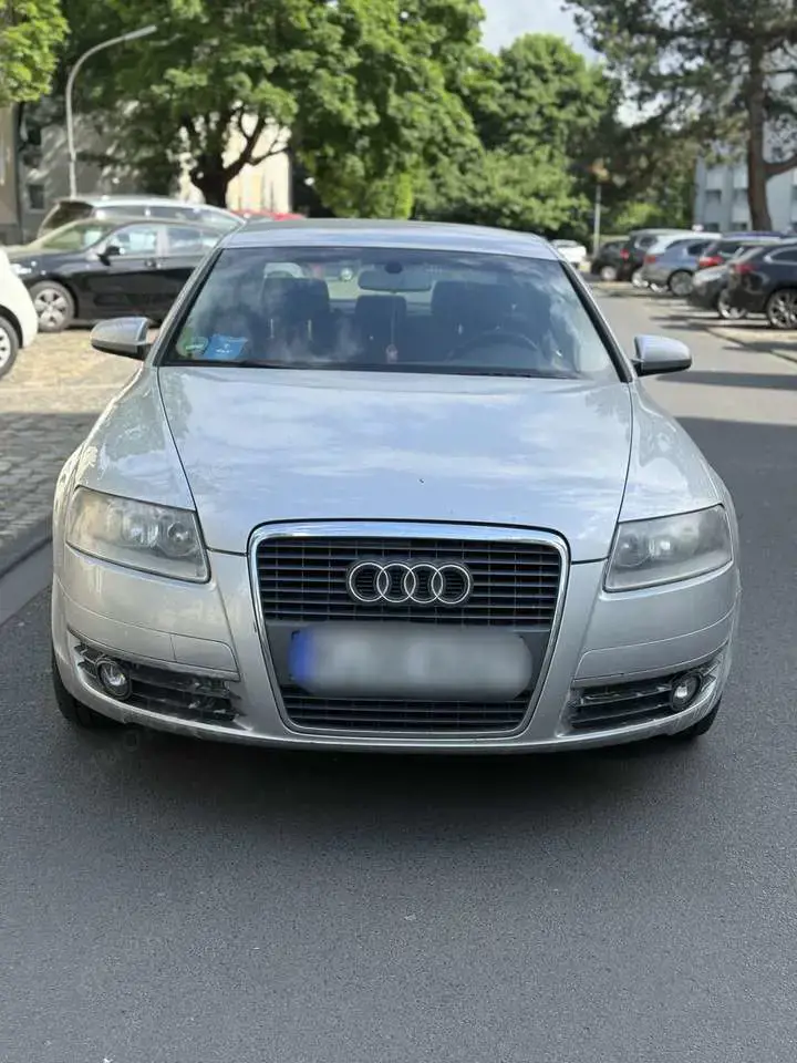 Audi A6 2.4