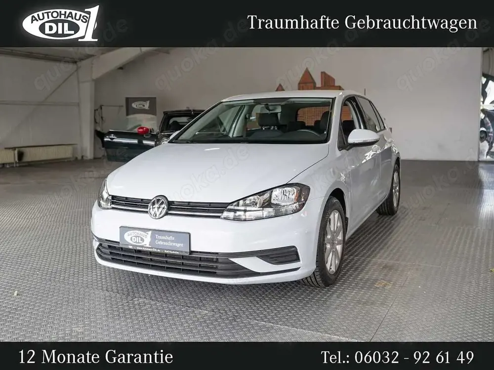 Volkswagen Golf VII 1.0 TSI Trendline *LED*