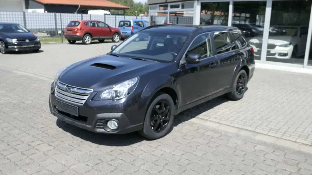 Subaru OUTBACK Active/AHK/R-Cam/1-Hand/Euro5 Subaru OUTBACK Active/AHK/R-Cam/1-Hand/Euro5