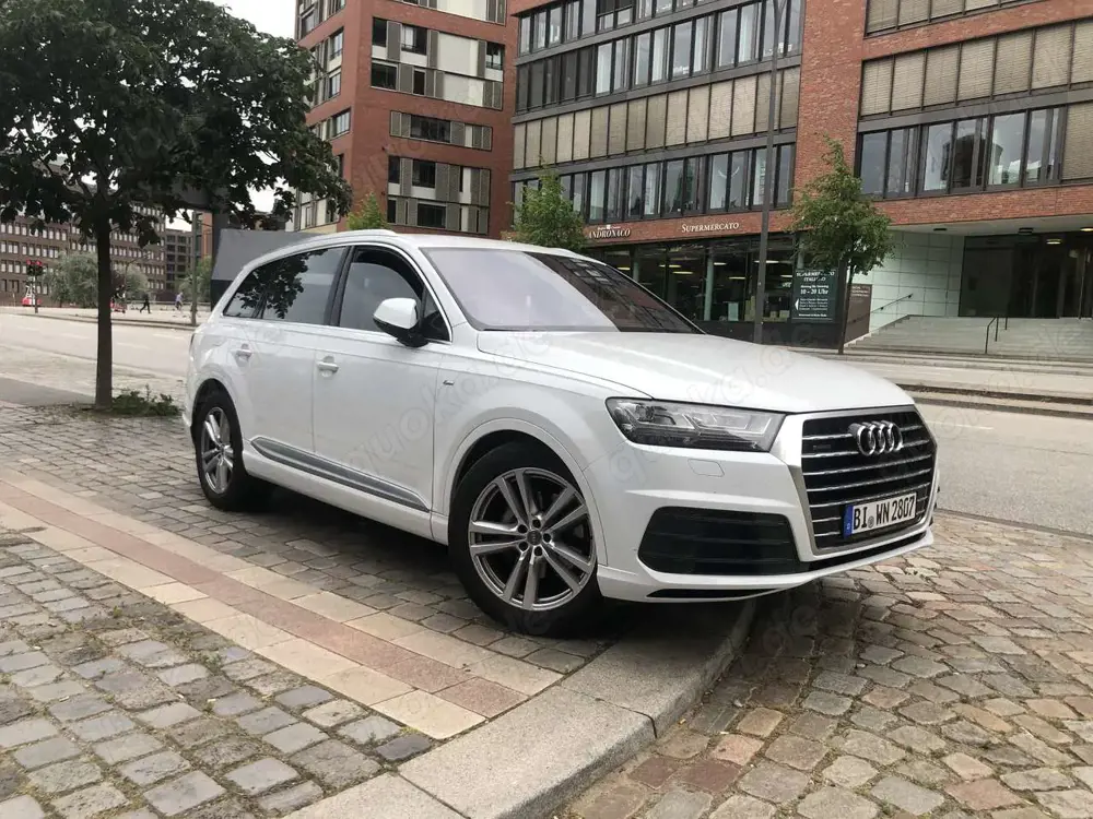 Audi Q7 3.0 TDI DPF quattro tiptronic