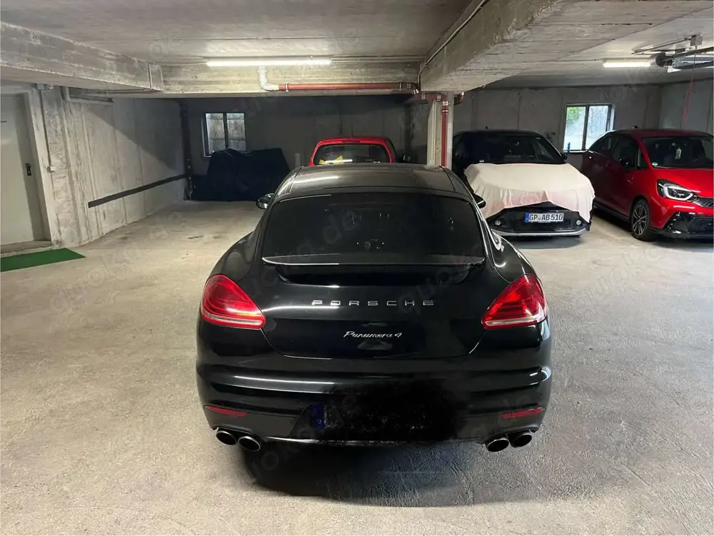 Porsche Panamera 4 PDK