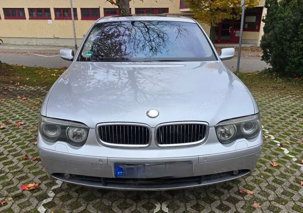 BMW 745 745i