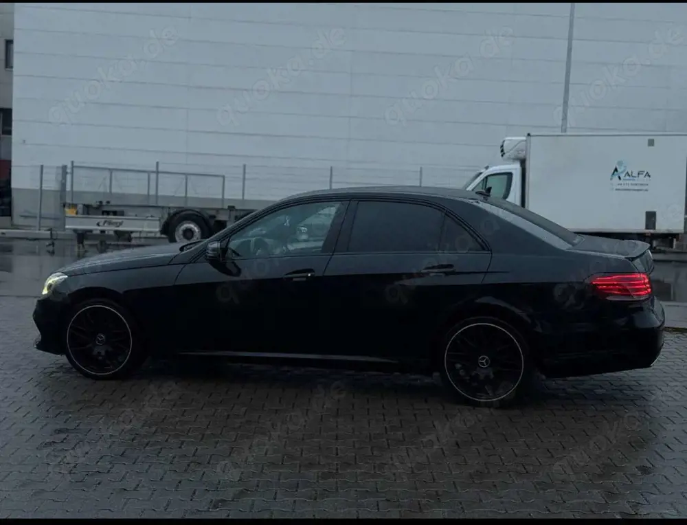Mercedes-Benz E 350 BlueTEC 4Matic 7G-TRONIC