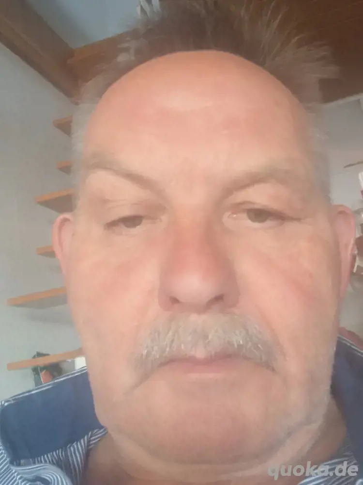 Er sucht Beziehung Er sucht Beziehung