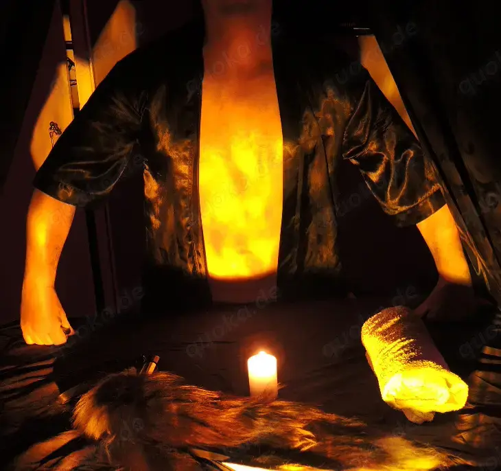 Nicht mehr allein schauen   Zweisamkeit bei erotischen Filmen erleben