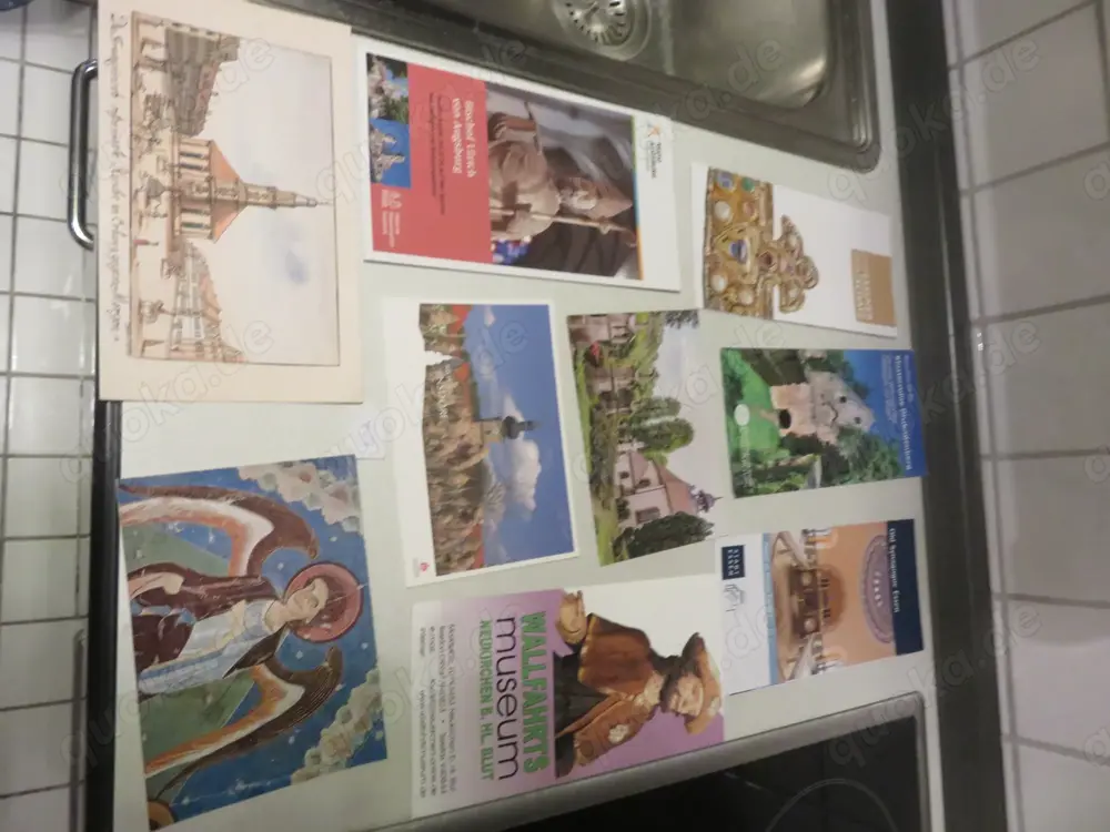 Kirchenführer und Kirchen-Postkarten zu verschenken
