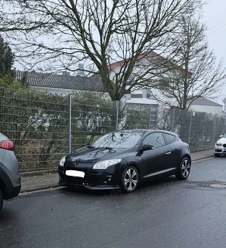 Renault Megane dCi 130 FAP Coupe Bose Edition
