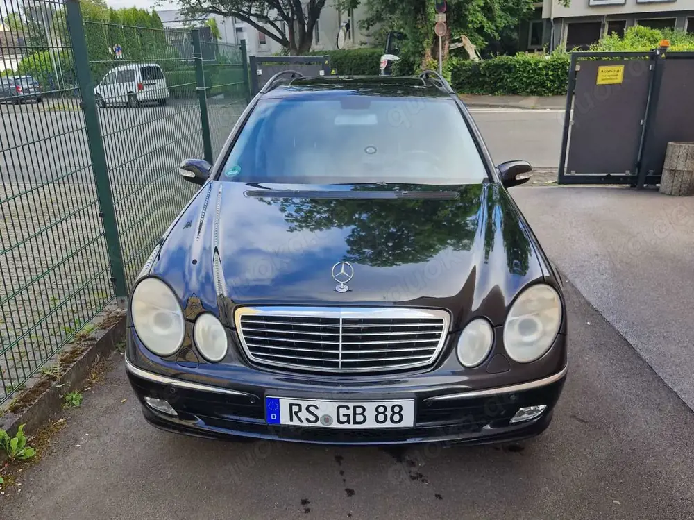Mercedes-Benz E 320 E 320 T CDI Avantgarde DPF