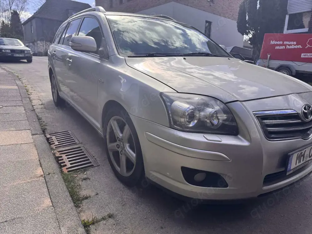 Toyota Avensis Avensis 2.2 D-CAT Combi Executive