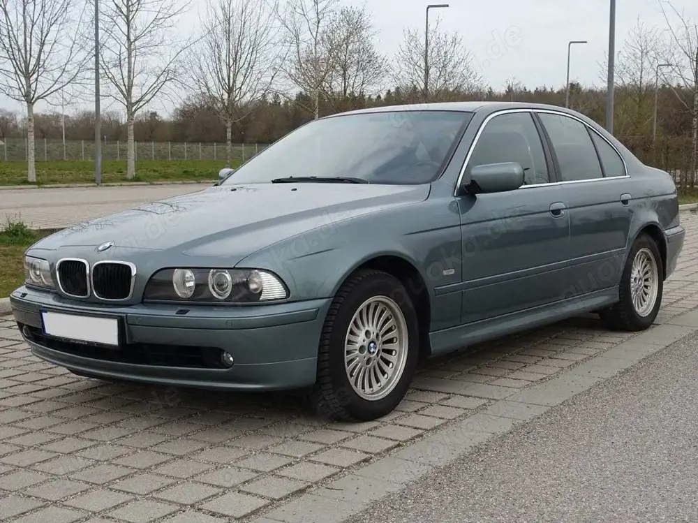 BMW 530 530i