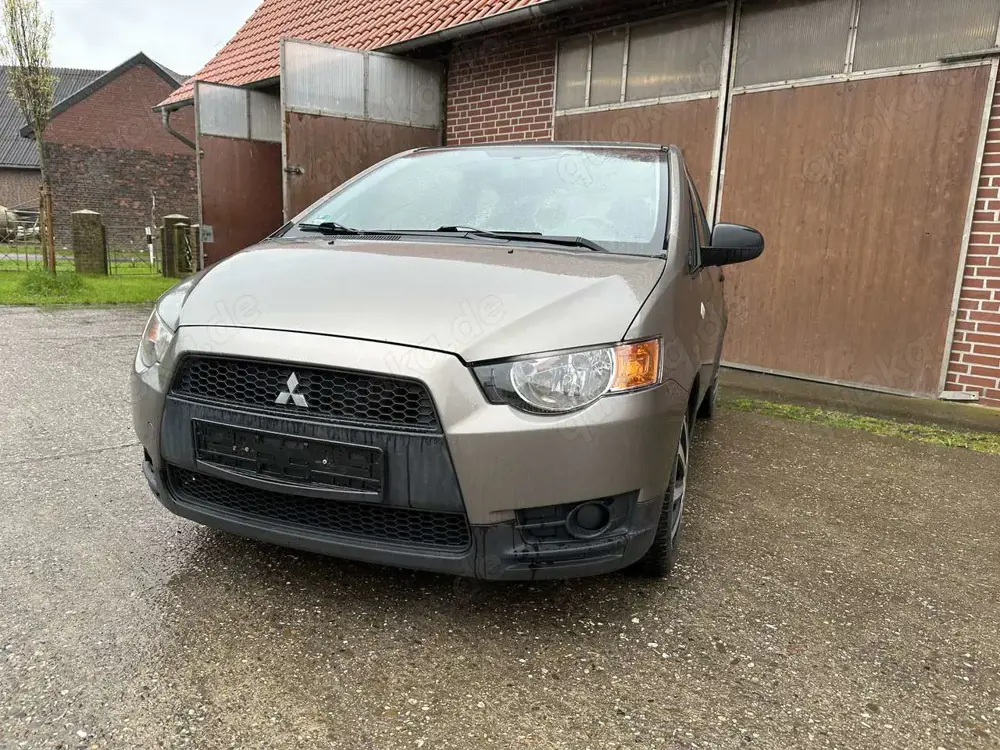 Mitsubishi Colt 1.1