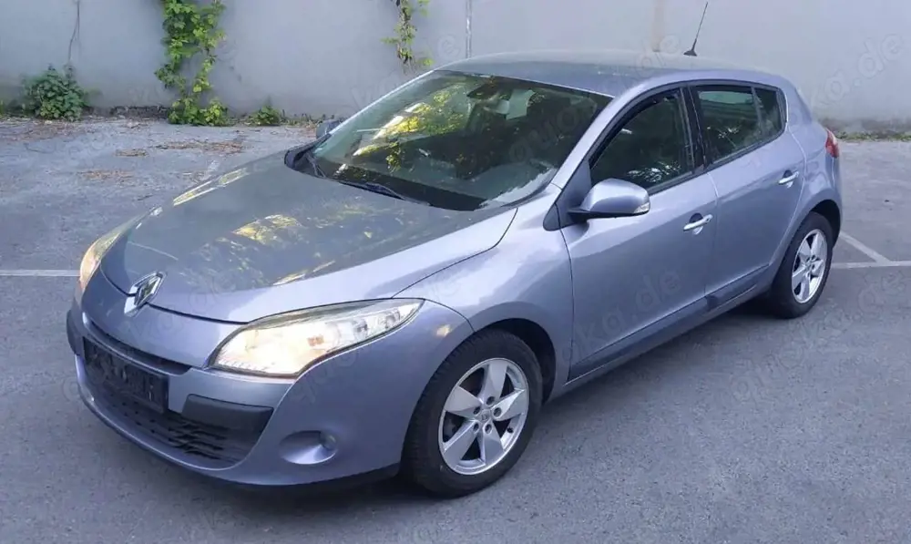 Renault Megane 1.6 16V 110 Dynamique Sehr gepflegt