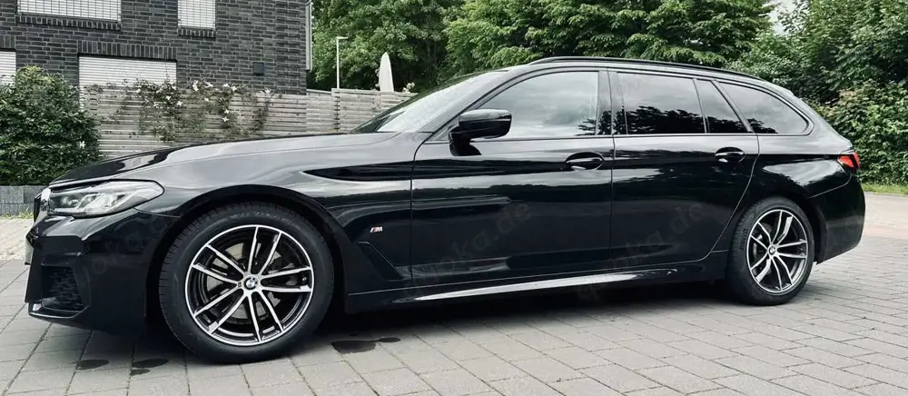 BMW 520 Touring Aut. M Sport Edition HUD, Laser, AHK, Luft