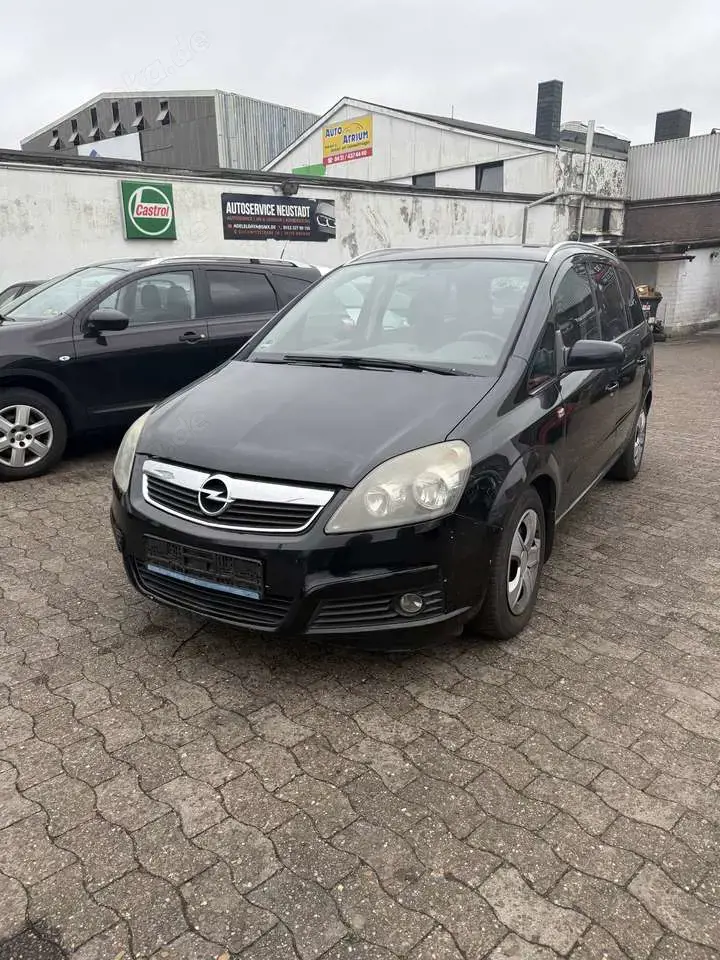 Opel Zafira Minibus