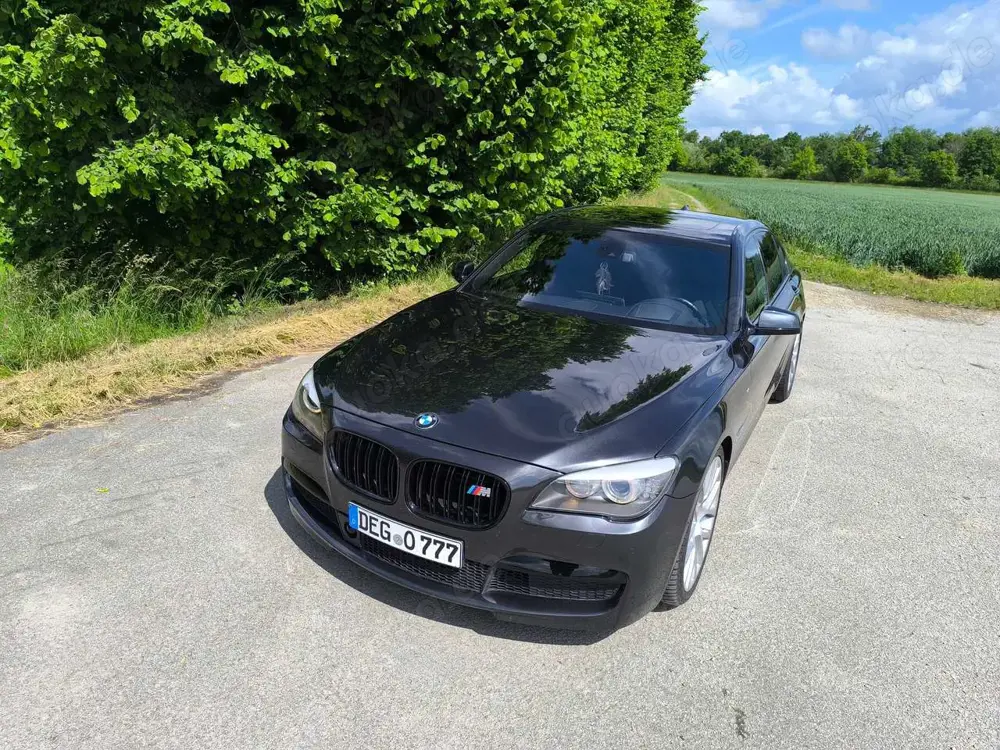 BMW 750 750i xDrive