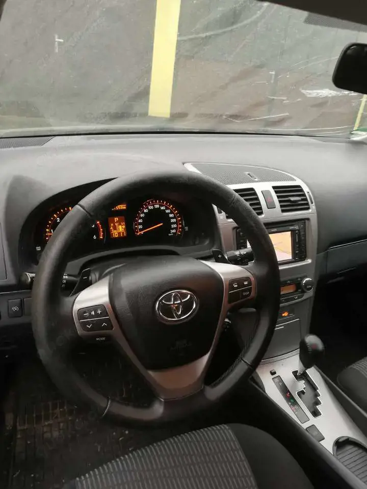 Toyota Avensis Avensis Combi 2.2 D-4D Automatik Business Edition