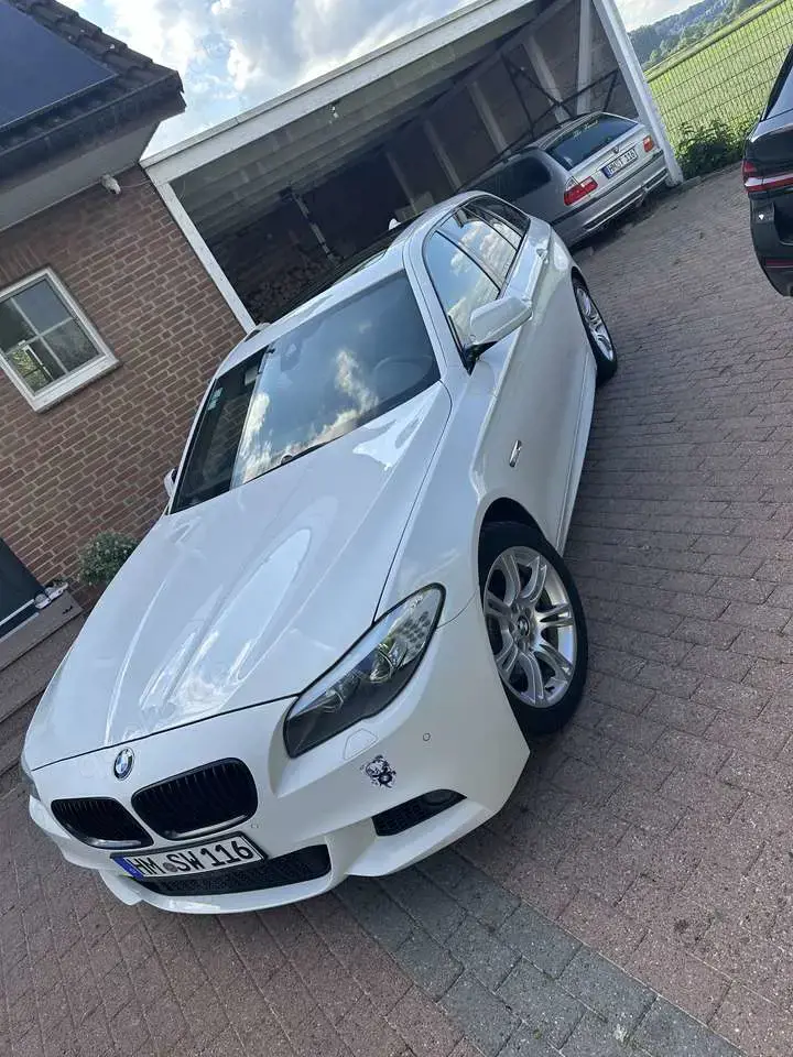 BMW 530 5er Touring Diesel 530d Touring Sport-Aut.