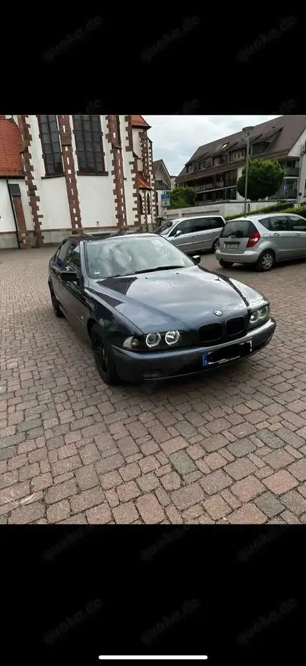BMW 520 520i