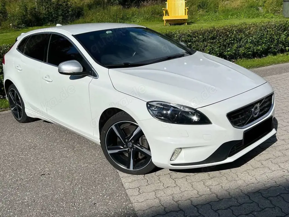 Volvo V40