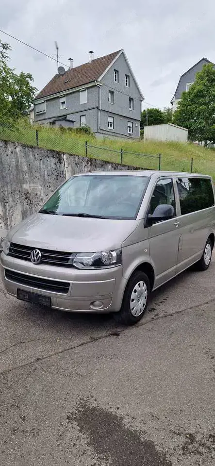 Volkswagen T5 Caravelle Lang Comfortline