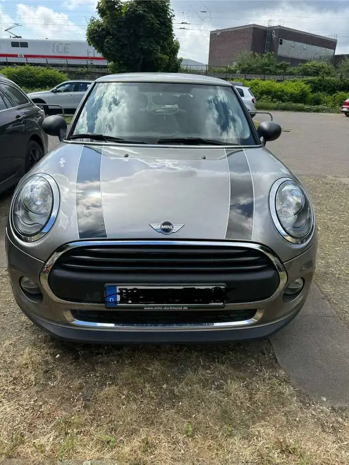 MINI One