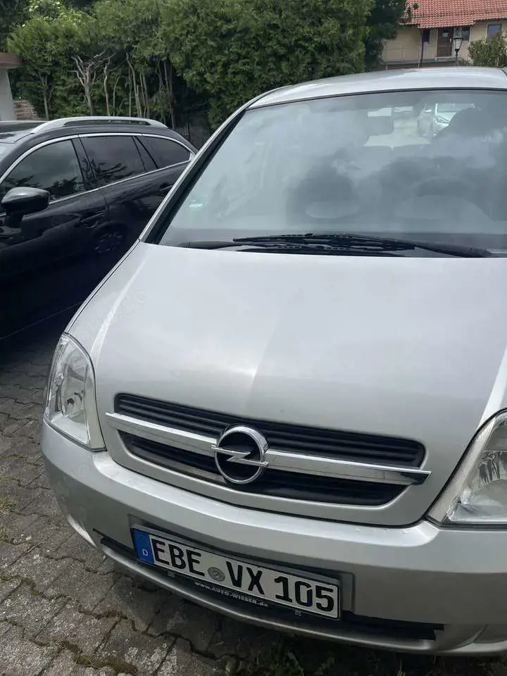 Opel Meriva 1.6 (Essentia)