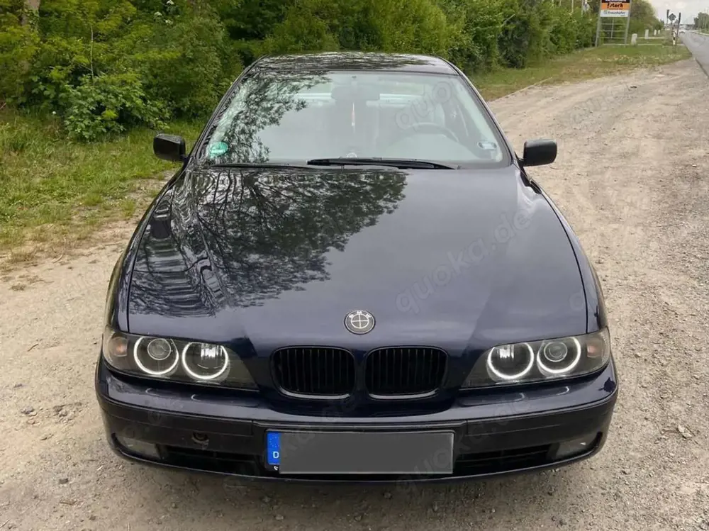BMW 528 528i